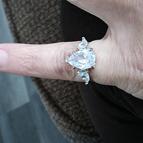 Princess Cut Diamond Ring - Picture 5 of 5